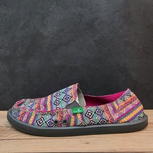 Sanuk Donna Tribal